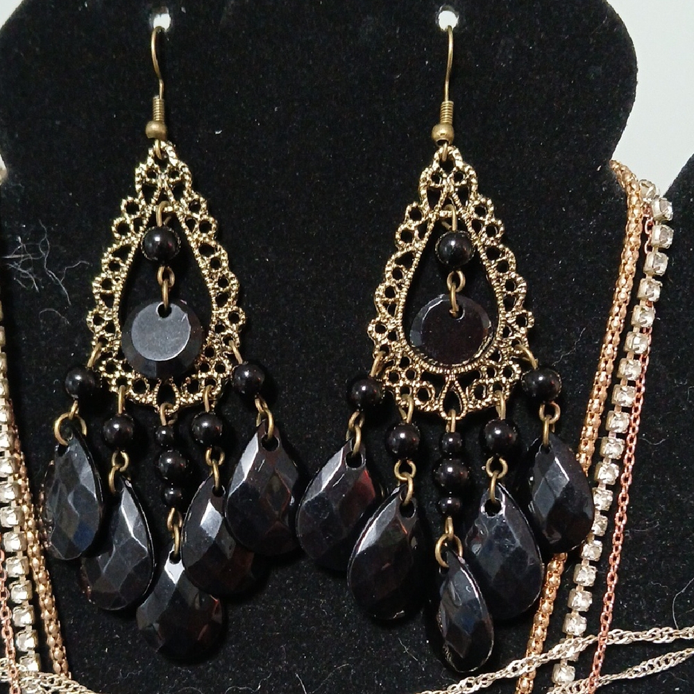 Elegant Black and Gold Chandelier Earrings